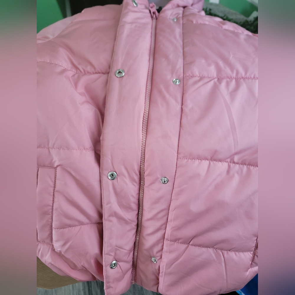 Old Navy Pink Puffer Jacket for Kids - Picture 3 of 7